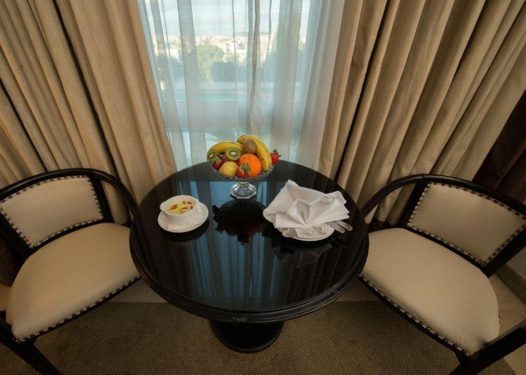 Century Park Hotel Amman Exterior photo