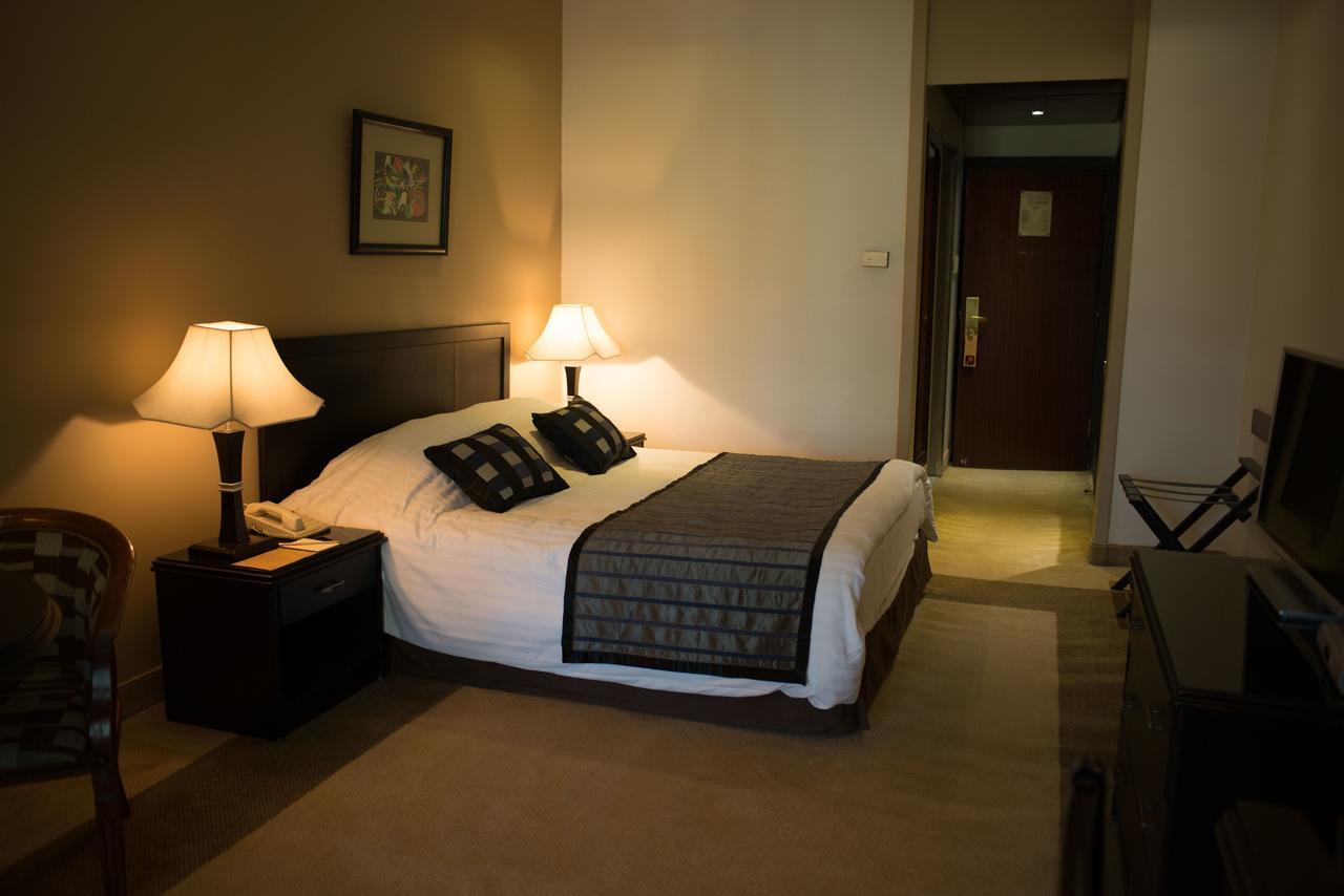 Century Park Hotel Amman Exterior photo