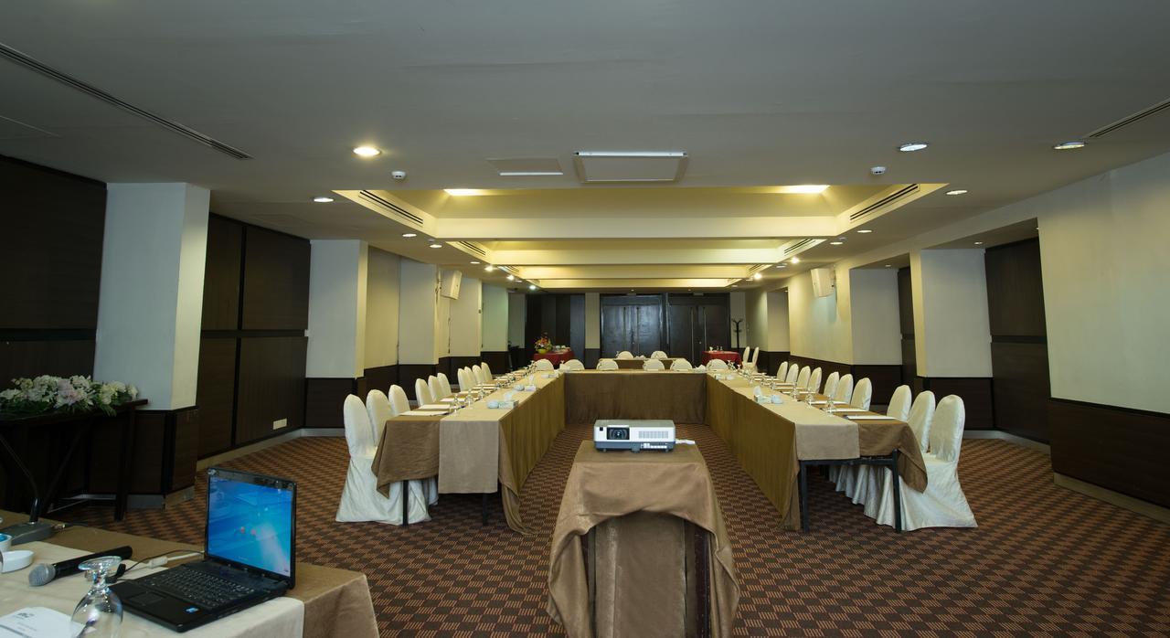 Century Park Hotel Amman Exterior photo