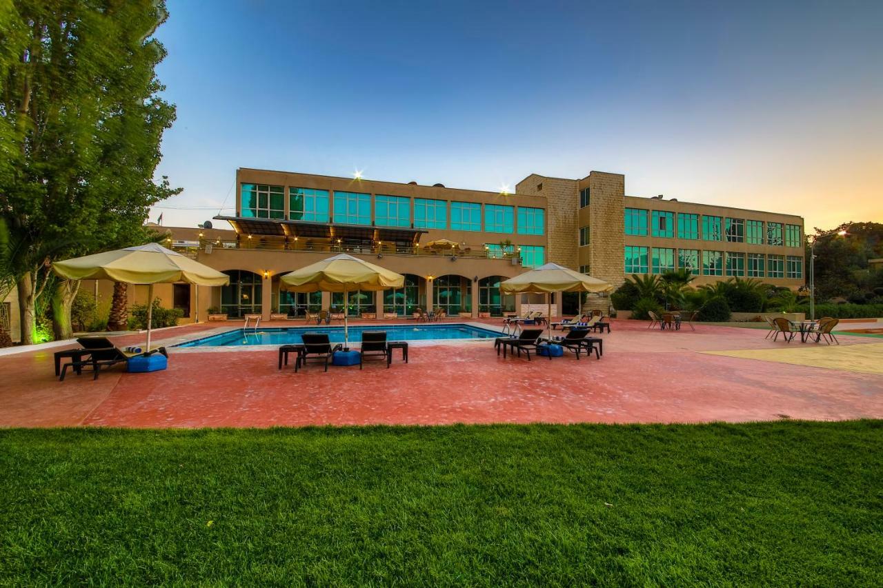Century Park Hotel Amman Exterior photo